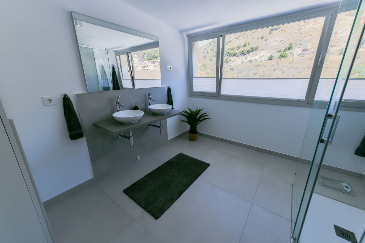 4 slaapkamer Appartement te koop in Benalmadena met zwembad garage - € 1.295.000 (Ref: 8205388)