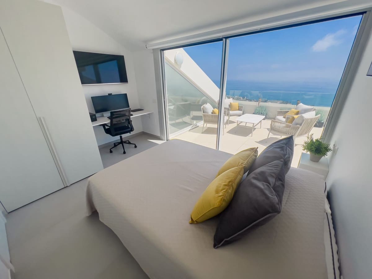 4 soveværelse Lejlighed til salg i Benalmadena med swimmingpool garage - € 1.295.000 (Ref: 8205388)