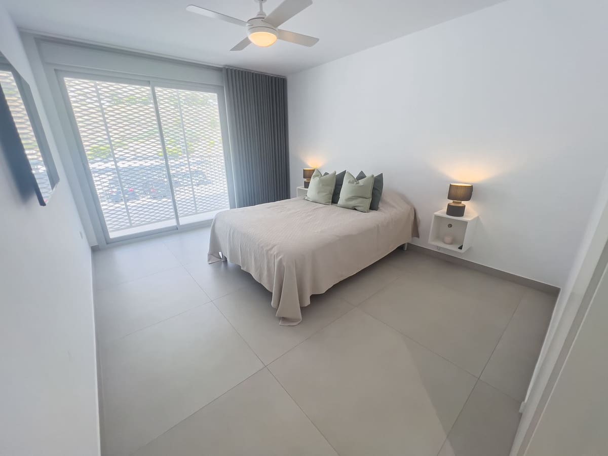 4 soveværelse Lejlighed til salg i Benalmadena med swimmingpool garage - € 1.295.000 (Ref: 8205388)