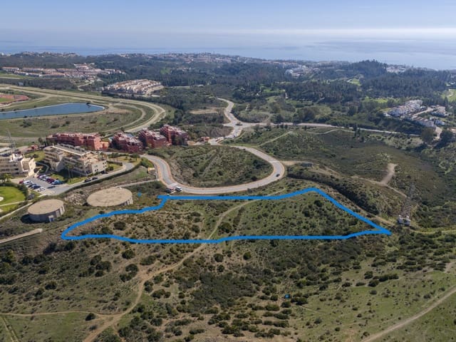 Apartamento de 2 habitaciones en El Chaparral, Mijas en venta con piscina garaje - 382.000 € (Ref: 8230381)