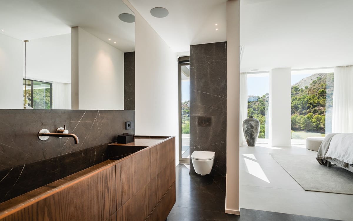 6 soverom Villa til salgs i Benahavis med svømmebasseng garasje - € 6 995 000 (Ref: 8230422)