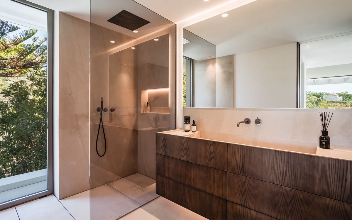 6 soverom Villa til salgs i Benahavis med svømmebasseng garasje - € 6 995 000 (Ref: 8230422)