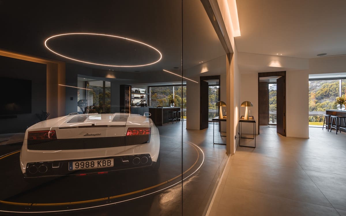 6 soverom Villa til salgs i Benahavis med svømmebasseng garasje - € 6 995 000 (Ref: 8230422)