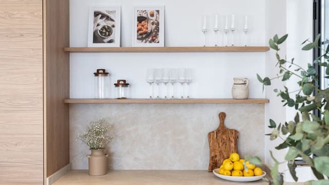 4 makuuhuone Huoneisto myytävänä paikassa Nueva Andalucia, Marbella mukana uima-altaan 
autotalli - 1 150 000 € (Ref: 8240297)