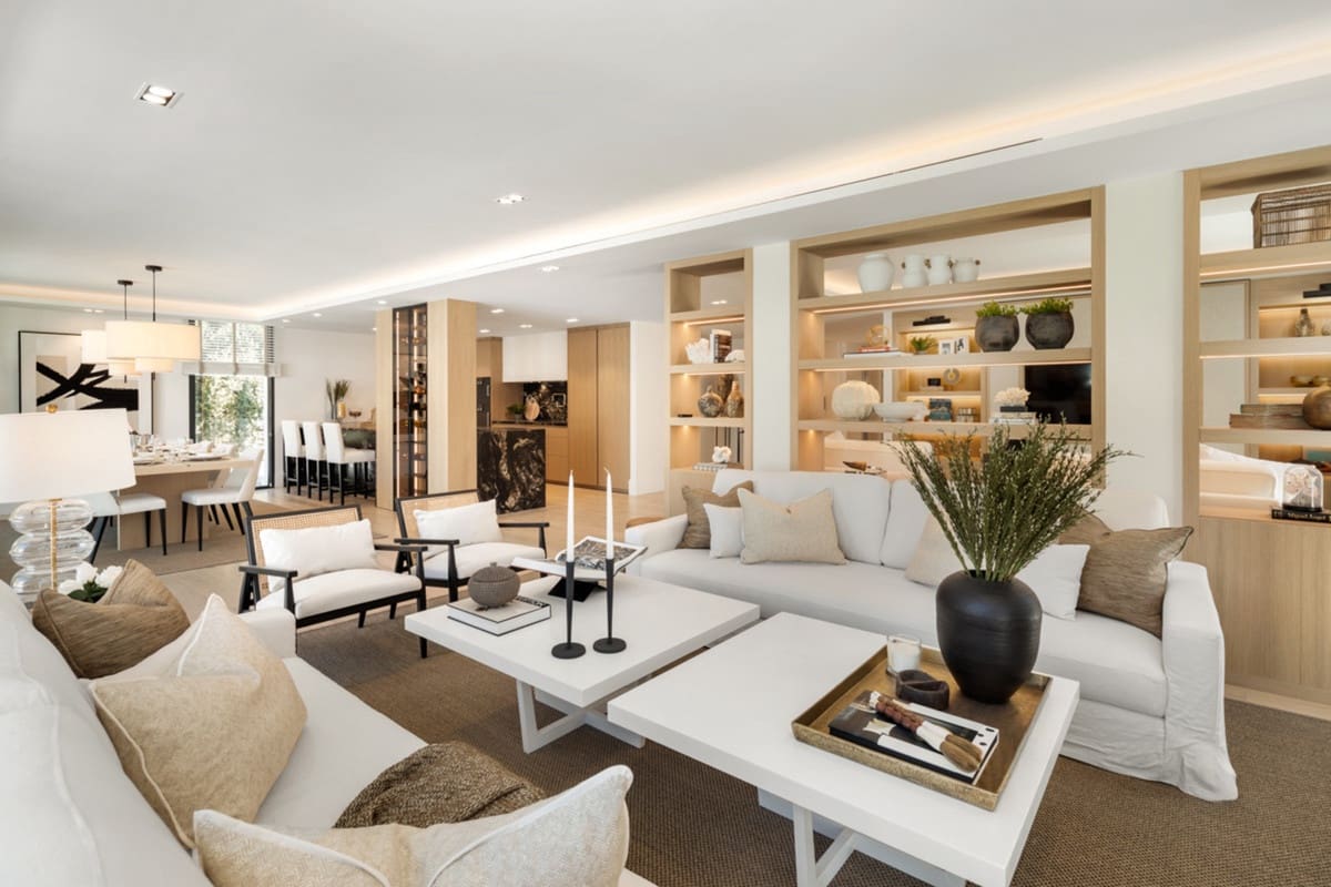 Chalet de 4 habitaciones en Nueva Andalucia en venta con piscina garaje - 4.900.000 € (Ref: 8240483)