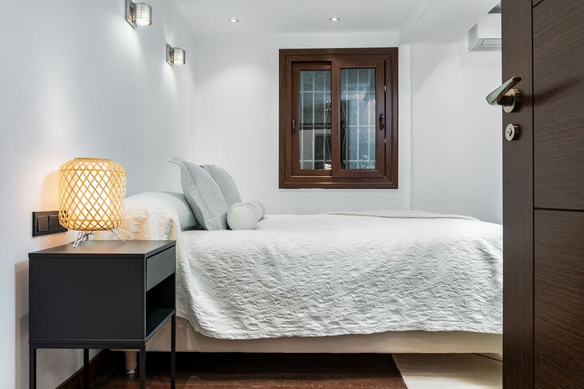 Chalet de 6 habitaciones en Nueva Andalucia en venta con piscina garaje - 1.998.000 € (Ref: 8263866)