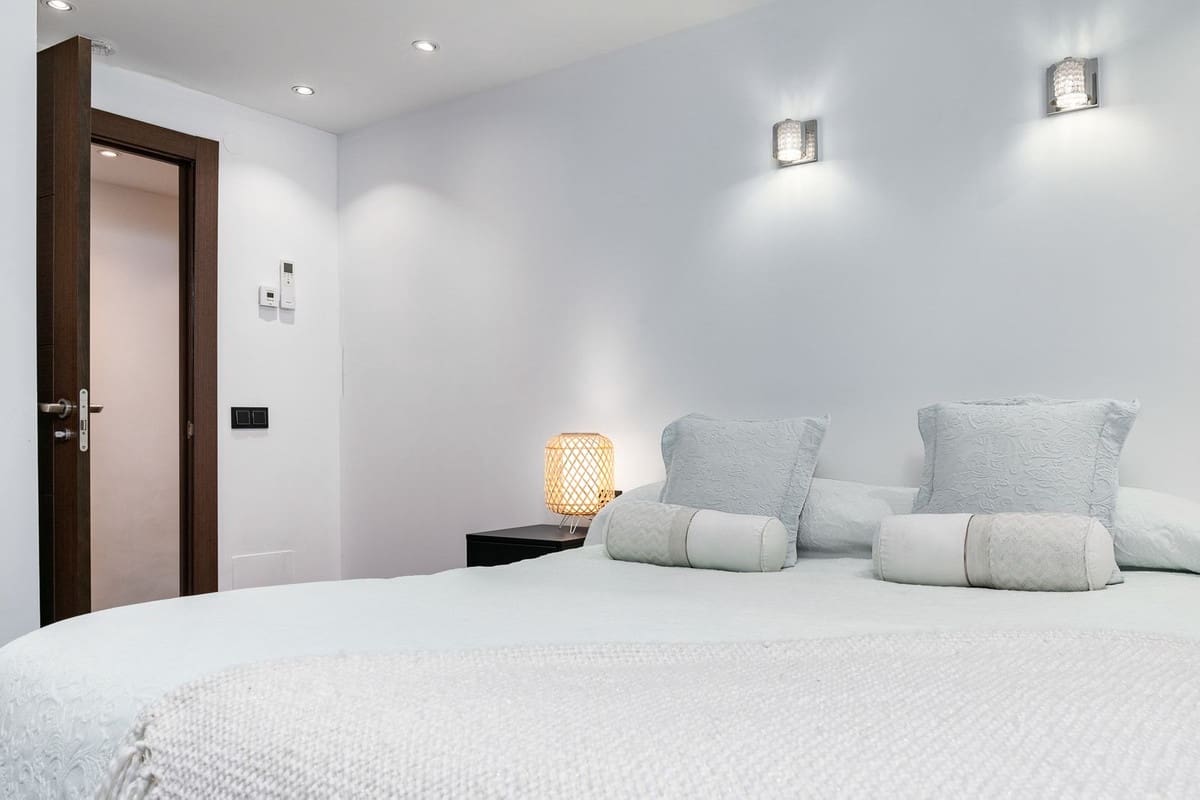 Chalet de 6 habitaciones en Nueva Andalucia en venta con piscina garaje - 1.998.000 € (Ref: 8263866)