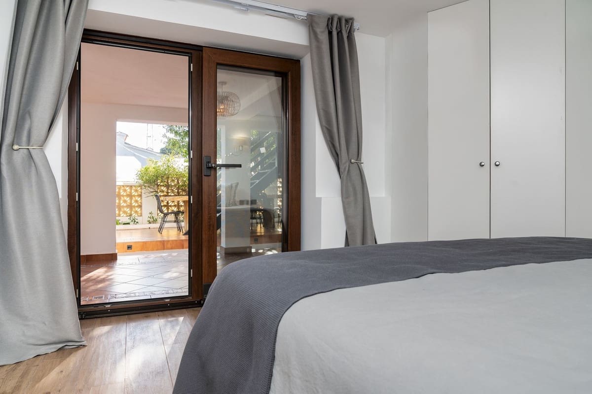 Chalet de 6 habitaciones en Nueva Andalucia en venta con piscina garaje - 1.998.000 € (Ref: 8263866)