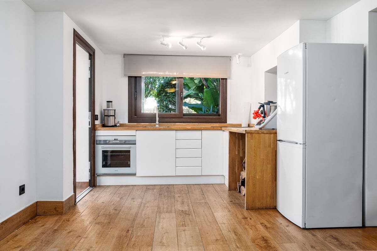 Chalet de 6 habitaciones en Nueva Andalucia en venta con piscina garaje - 1.998.000 € (Ref: 8263866)