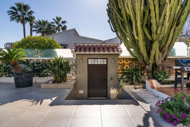 Chalet de 6 habitaciones en Nueva Andalucia, Marbella en venta con piscina garaje - 1.998.000 € (Ref: 8263866)