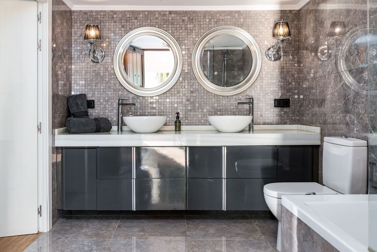 Chalet de 6 habitaciones en Nueva Andalucia en venta con piscina garaje - 1.998.000 € (Ref: 8263866)