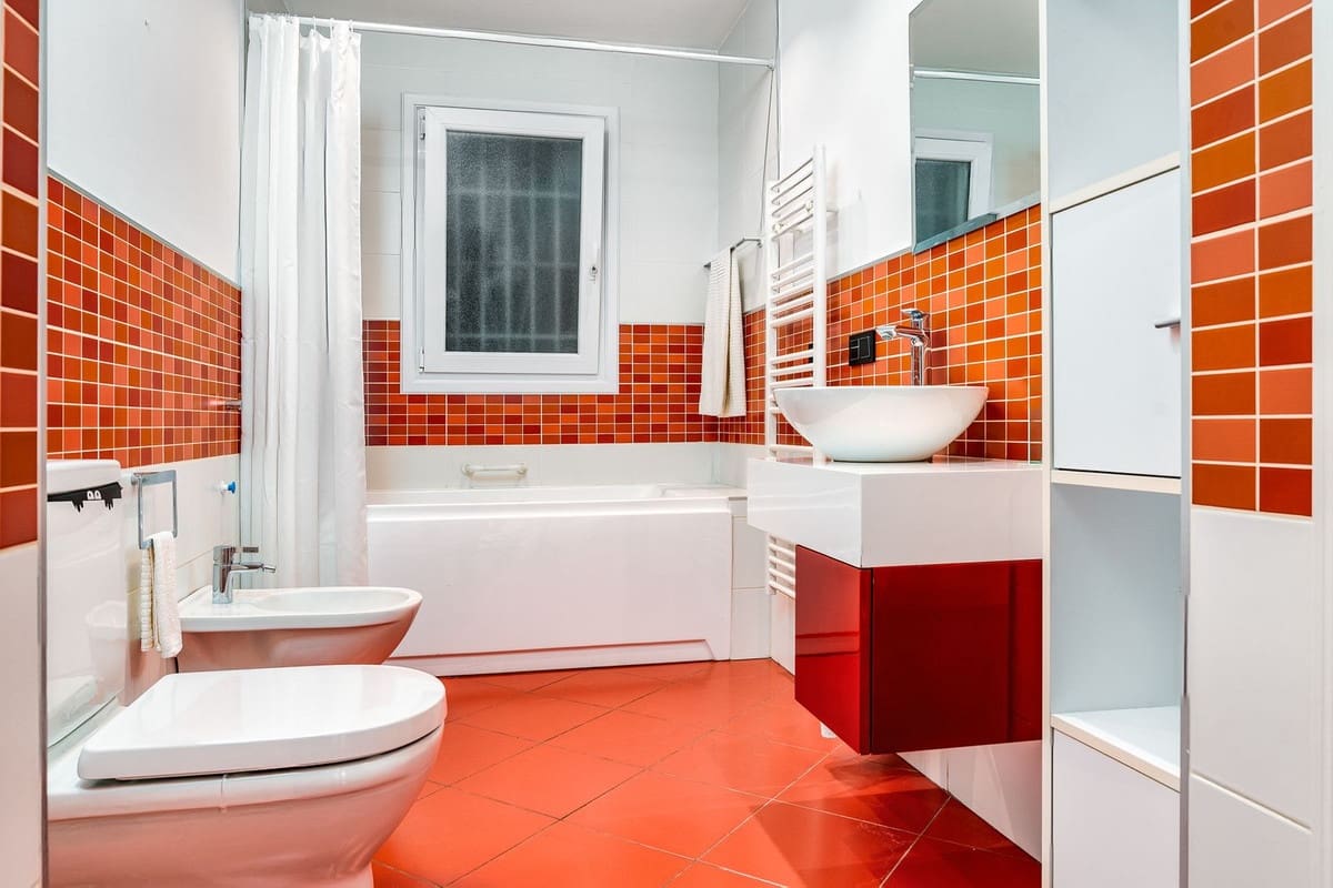 6 bedroom Villa for sale in Nueva Andalucia with pool garage - € 1,998,000 (Ref: 8263866)