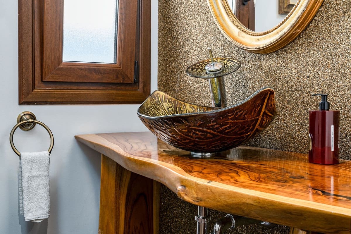 6 bedroom Villa for sale in Nueva Andalucia with pool garage - € 1,998,000 (Ref: 8263866)