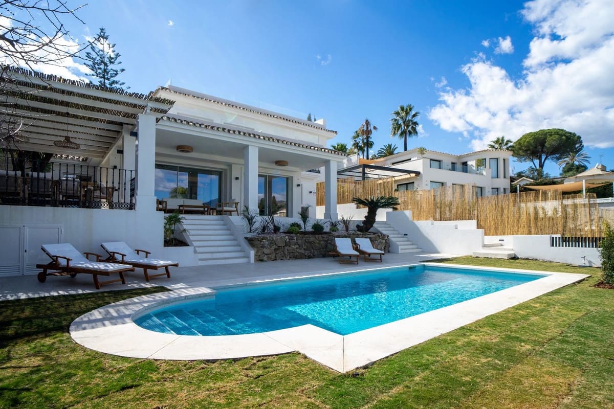 5 makuuhuone Huvila myytävänä paikassa Marbella mukana uima-altaan 
autotalli - 2 575 000 € (Ref: 8280892)