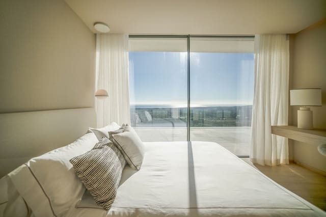 6 soveværelse Villa til salg i Sotogrande, San Roque med swimmingpool garage - € 9.800.000 (Ref: 8286097)