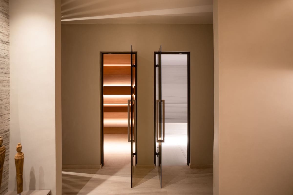 6 bedroom Villa for sale in Sotogrande with pool garage - € 9,800,000 (Ref: 8286097)