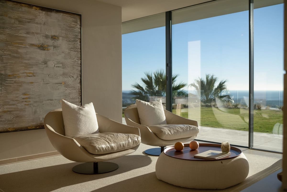 6 bedroom Villa for sale in Sotogrande with pool garage - € 9,800,000 (Ref: 8286097)