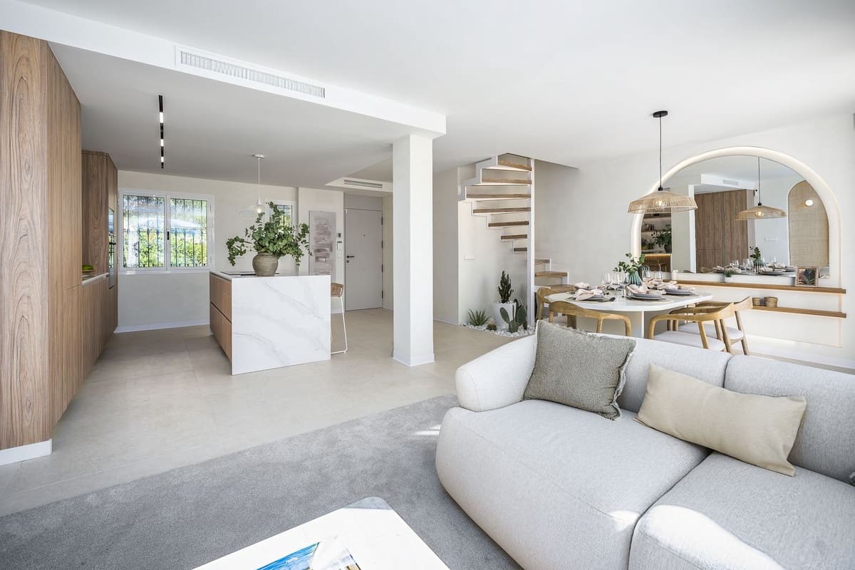 3 soveværelse Lejlighed til salg i La Quinta med swimmingpool garage - € 899.000 (Ref: 8288217)