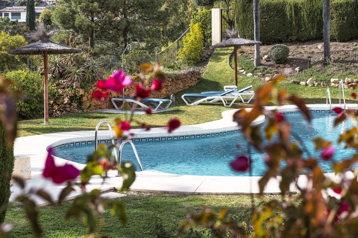 3 soveværelse Lejlighed til salg i La Quinta med swimmingpool garage - € 899.000 (Ref: 8288217)