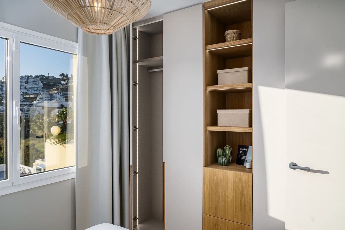 3 soverom Leilighet til salgs i La Quinta med svømmebasseng garasje - € 899 000 (Ref: 8288217)