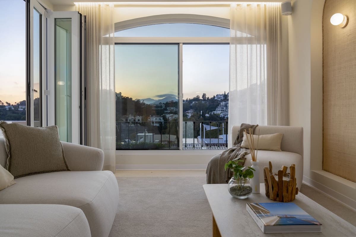 3 slaapkamer Appartement te koop in La Quinta met zwembad garage - € 899.000 (Ref: 8288217)