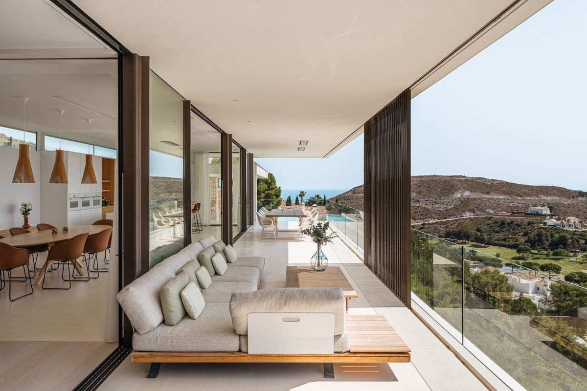 4 soveværelse Villa til salg i Benahavis med swimmingpool garage - € 3.390.000 (Ref: 8296944)