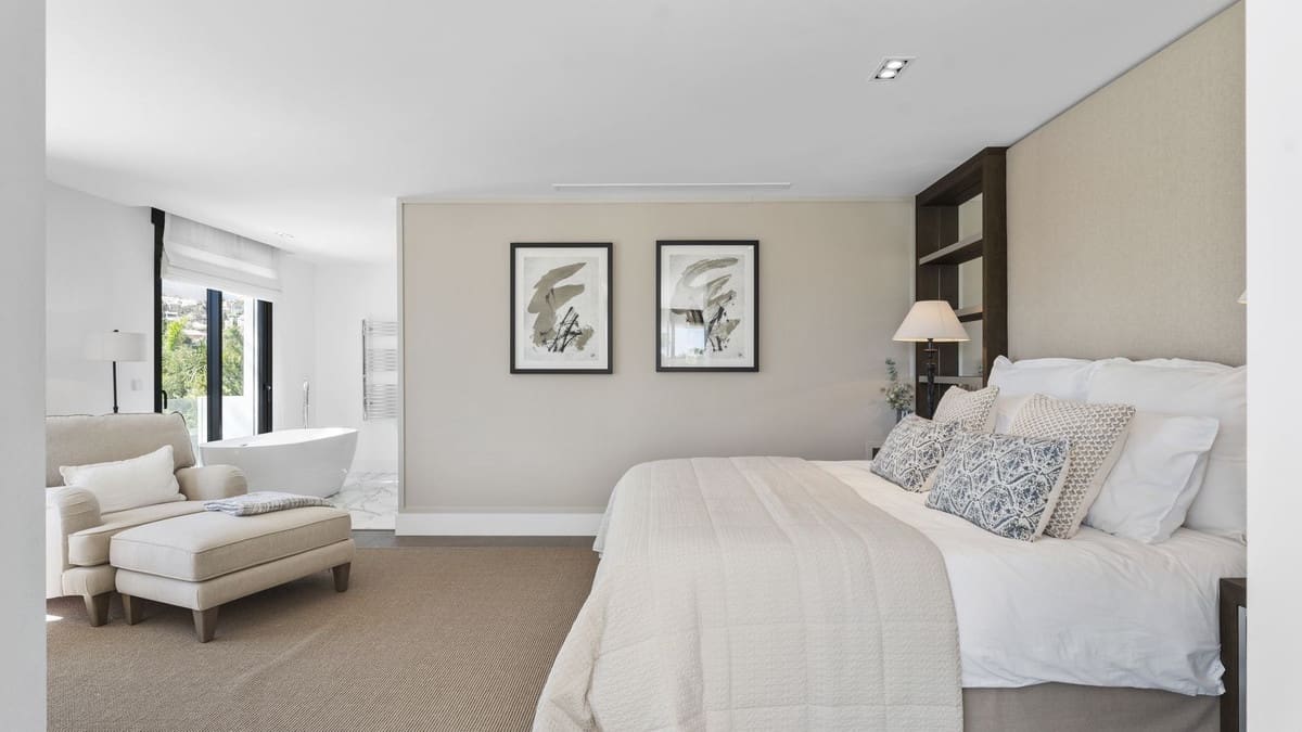 7 bedroom Villa for sale in Nueva Andalucia with pool garage - € 6,990,000 (Ref: 8301428)