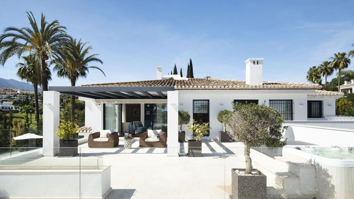 7 bedroom Villa for sale in Nueva Andalucia with pool garage - € 6,990,000 (Ref: 8301428)