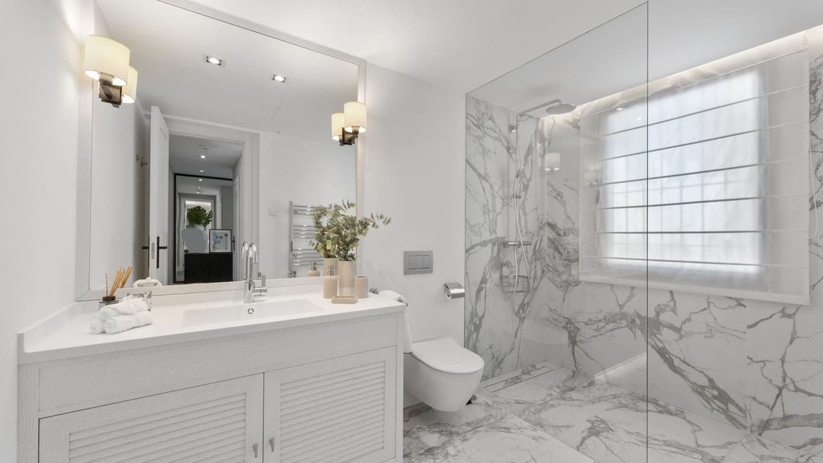 7 chambre Villa/Maison à vendre à Nueva Andalucia avec piscine garage - 6 990 000 € (Ref: 8301428)