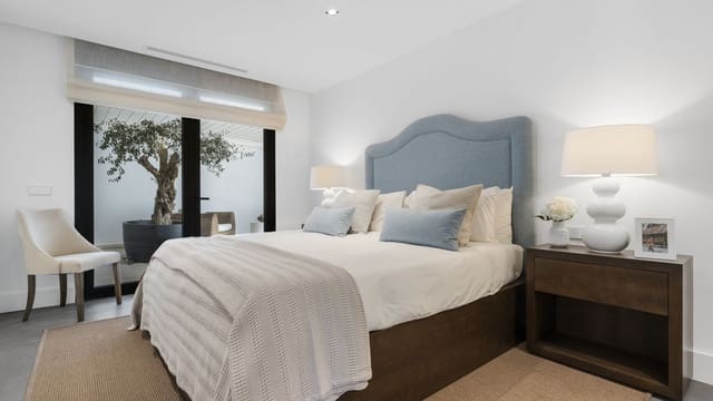 7 chambre Villa/Maison à vendre à Nueva Andalucia, Marbella avec piscine garage - 6 990 000 € (Ref: 8301428)