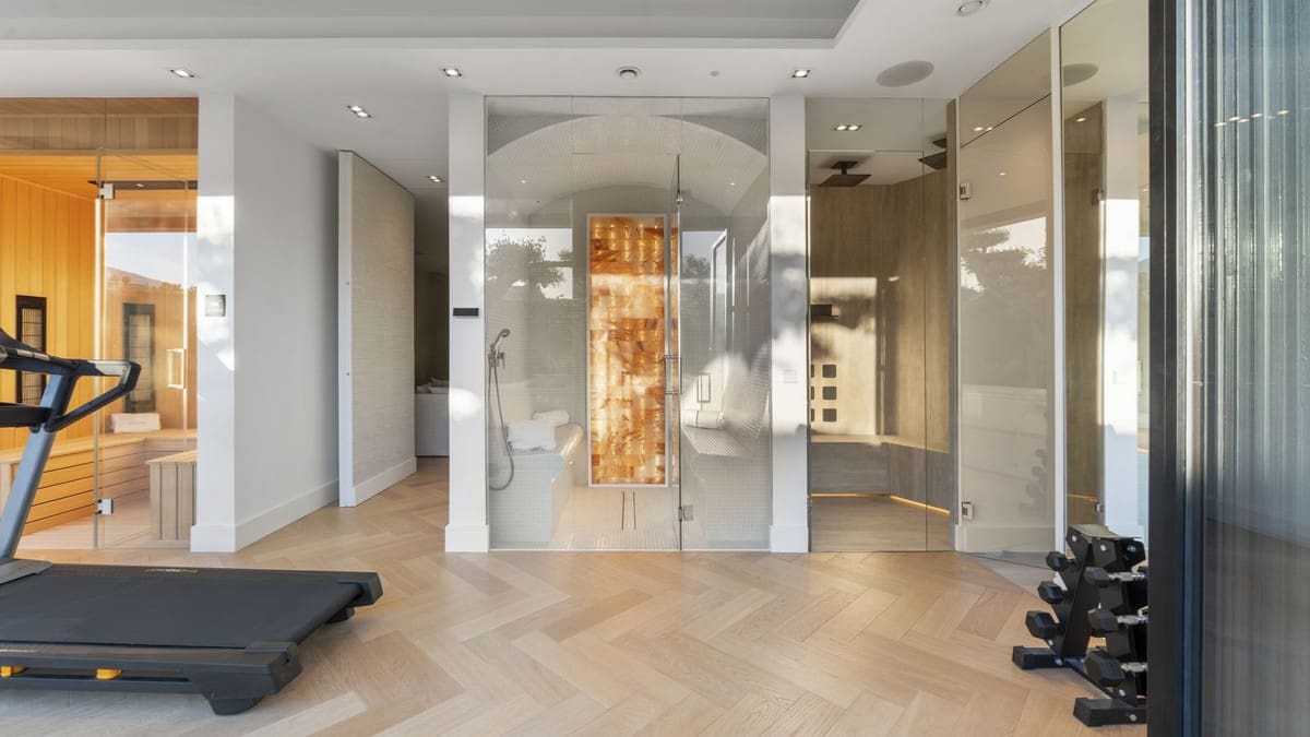 7 chambre Villa/Maison à vendre à Nueva Andalucia avec piscine garage - 6 990 000 € (Ref: 8301428)