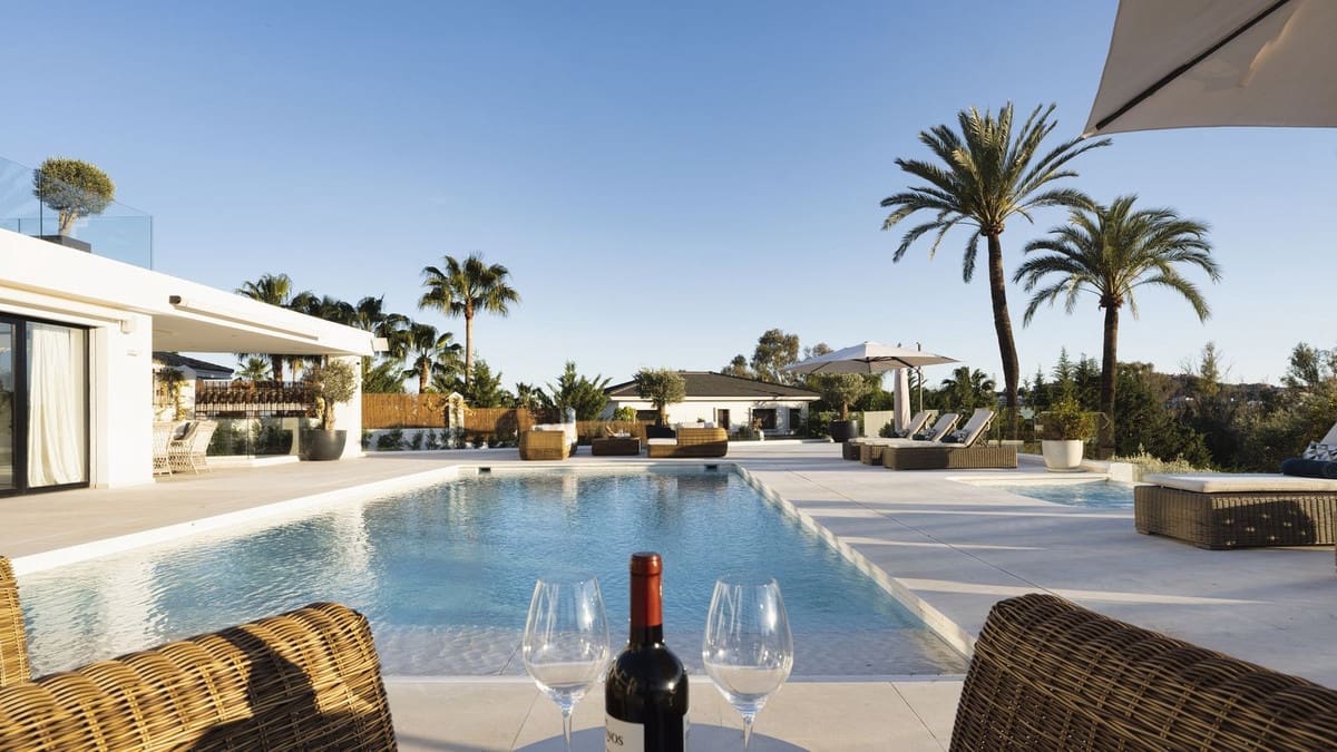 7 bedroom Villa for sale in Nueva Andalucia with pool garage - € 6,990,000 (Ref: 8301428)