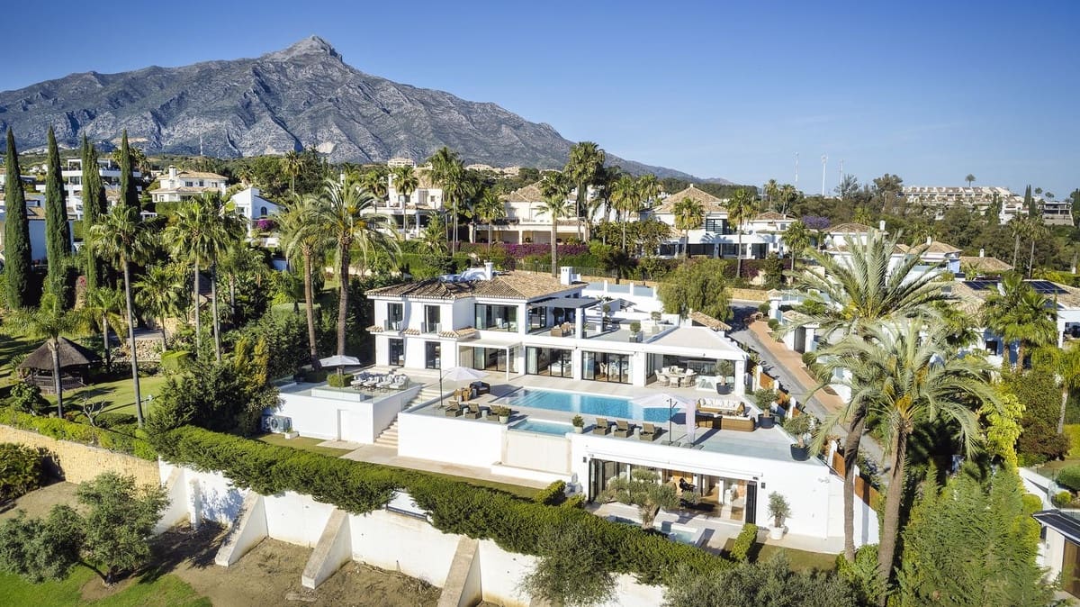 7 bedroom Villa for sale in Nueva Andalucia with pool garage - € 6,990,000 (Ref: 8301428)