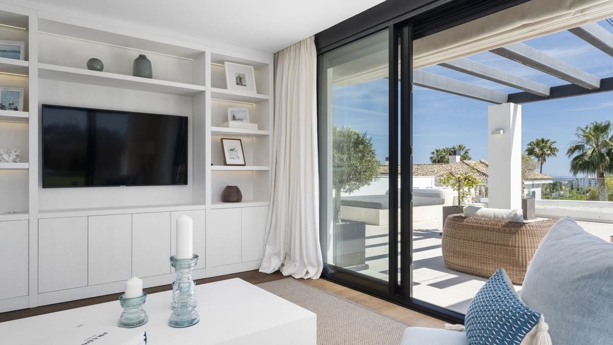 7 bedroom Villa for sale in Nueva Andalucia with pool garage - € 6,990,000 (Ref: 8301428)