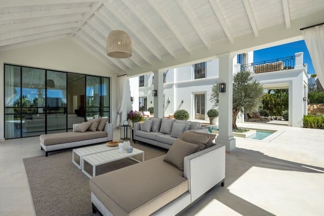Chalet de 6 habitaciones en Nueva Andalucia, Marbella en venta con piscina - 9.350.000 € (Ref: 8307511)