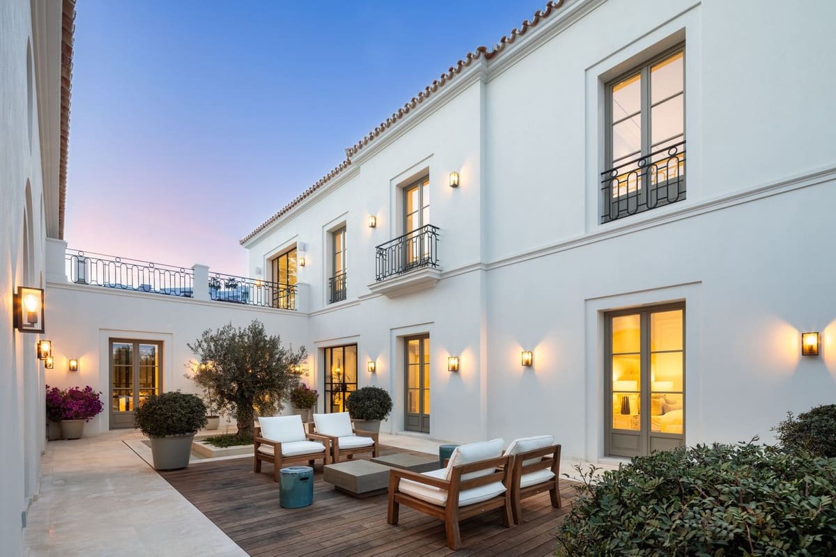 6 bedroom Villa for sale in Nueva Andalucia with pool - € 9,350,000 (Ref: 8307511)
