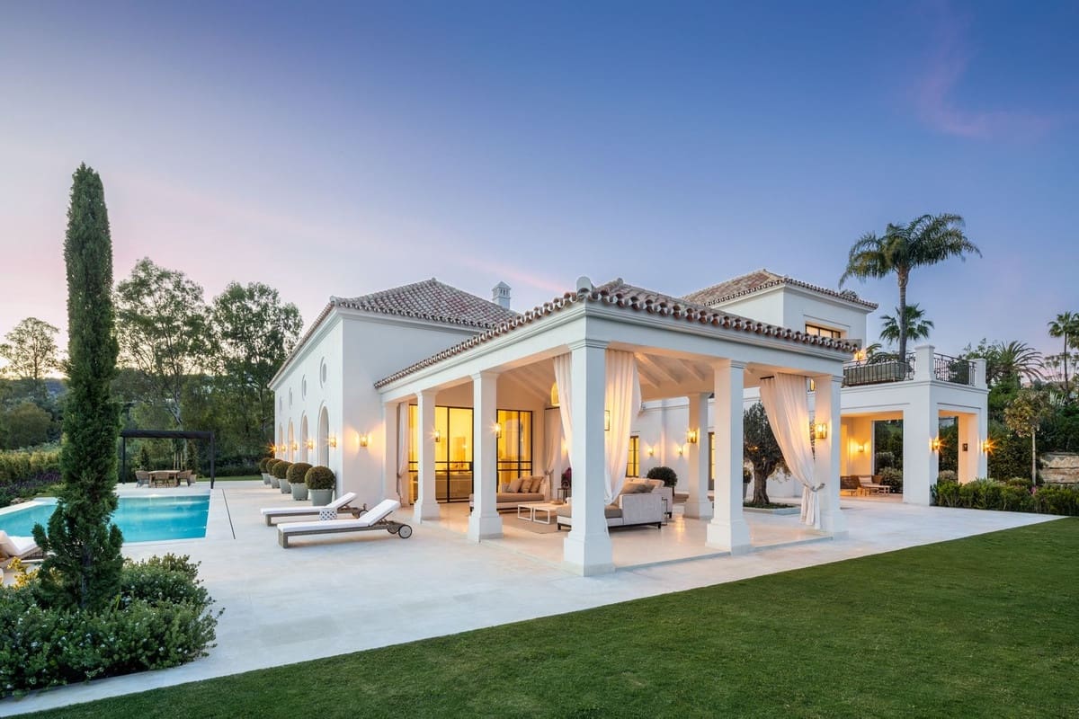 6 bedroom Villa for sale in Nueva Andalucia with pool - € 9,350,000 (Ref: 8307511)
