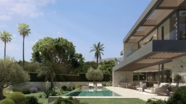 6 soverom Villa til salgs i Los Monteros, Marbella med svømmebasseng garasje - € 5 675 000 (Ref: 8314944)