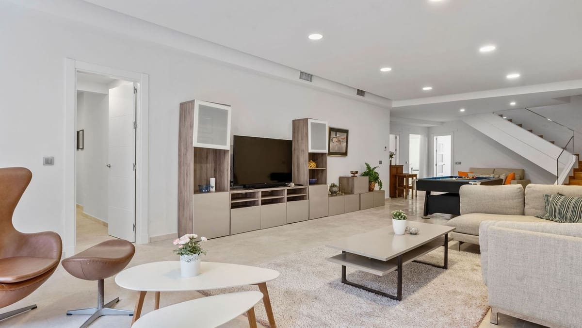 7 makuuhuone Huvila myytävänä paikassa Marbella mukana uima-altaan 
autotalli - 2 250 000 € (Ref: 8323673)