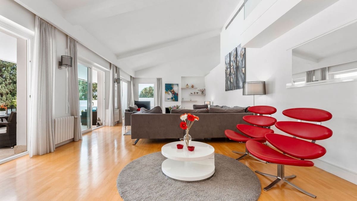 7 quarto Moradia para venda em Marbella com piscina garagem - 2 250 000 € (Ref: 8323673)