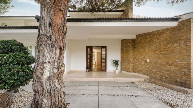 7 chambre Villa/Maison à vendre à Marbella avec piscine garage - 2 250 000 € (Ref: 8323673)