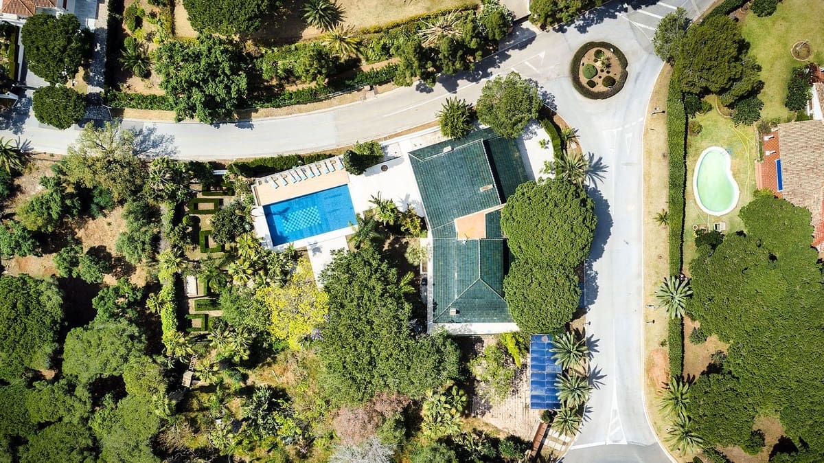 7 sovrum Villa till salu i Marbella med pool garage - 2 250 000 € (Ref: 8323673)