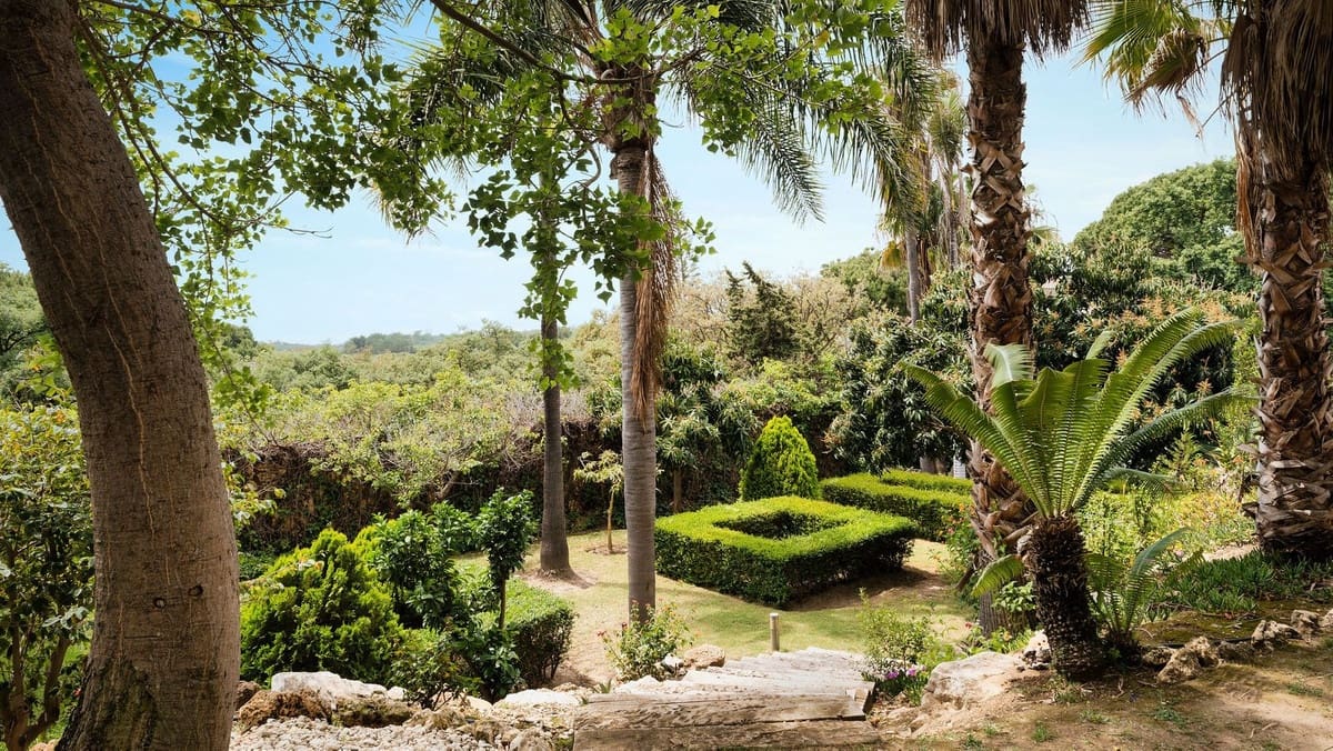 7 sovrum Villa till salu i Marbella med pool garage - 2 250 000 € (Ref: 8323673)