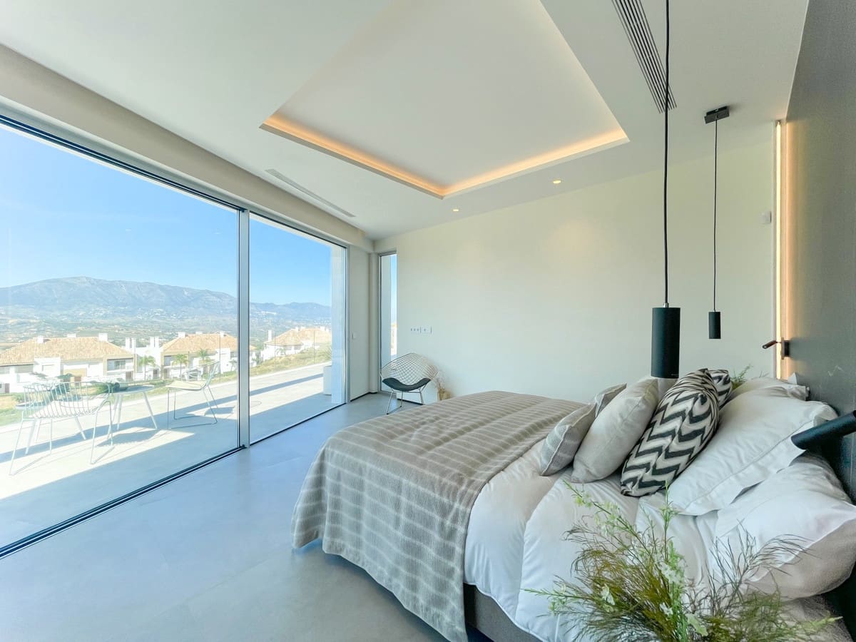 5 chambre Villa/Maison à vendre à La Cala Golf avec piscine garage - 2 450 000 € (Ref: 8326706)