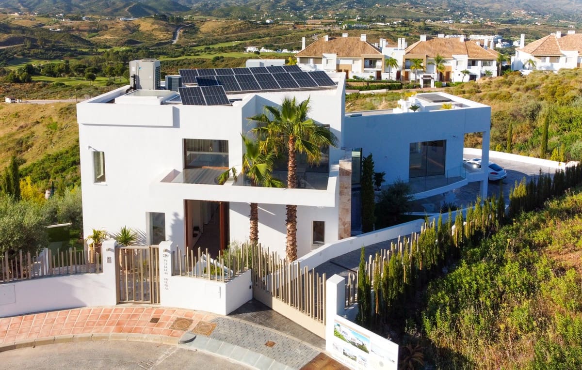 5 chambre Villa/Maison à vendre à La Cala Golf avec piscine garage - 2 450 000 € (Ref: 8326706)