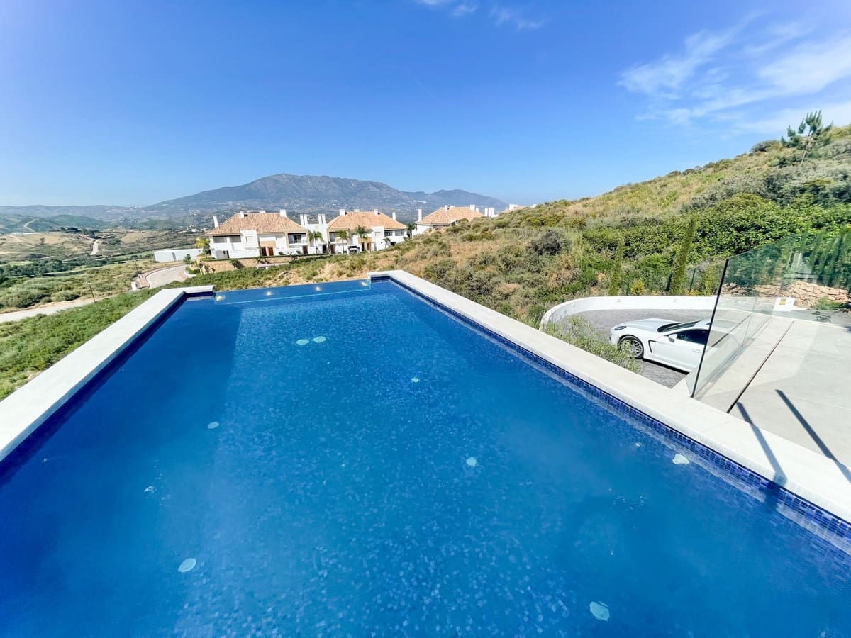 5 chambre Villa/Maison à vendre à La Cala Golf avec piscine garage - 2 450 000 € (Ref: 8326706)