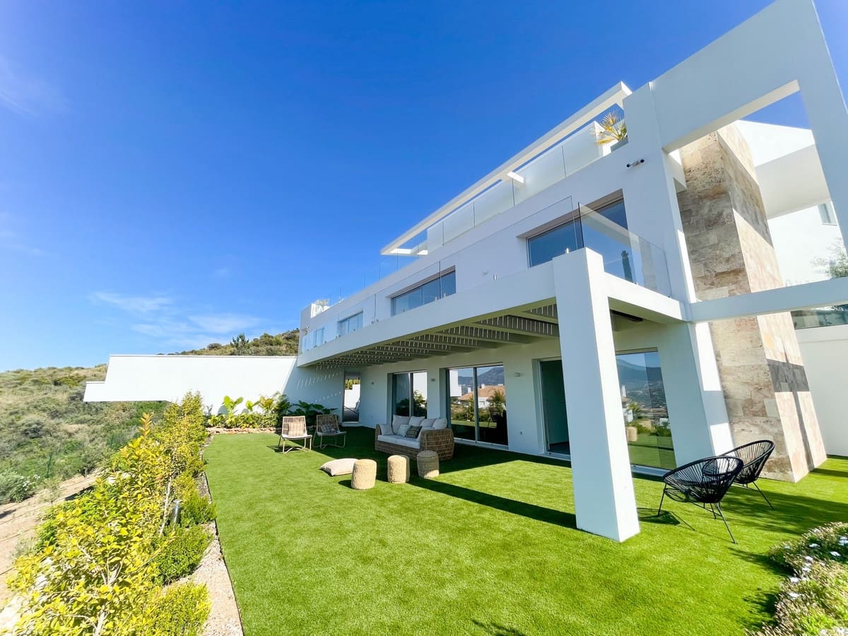 5 chambre Villa/Maison à vendre à La Cala Golf avec piscine garage - 2 450 000 € (Ref: 8326706)