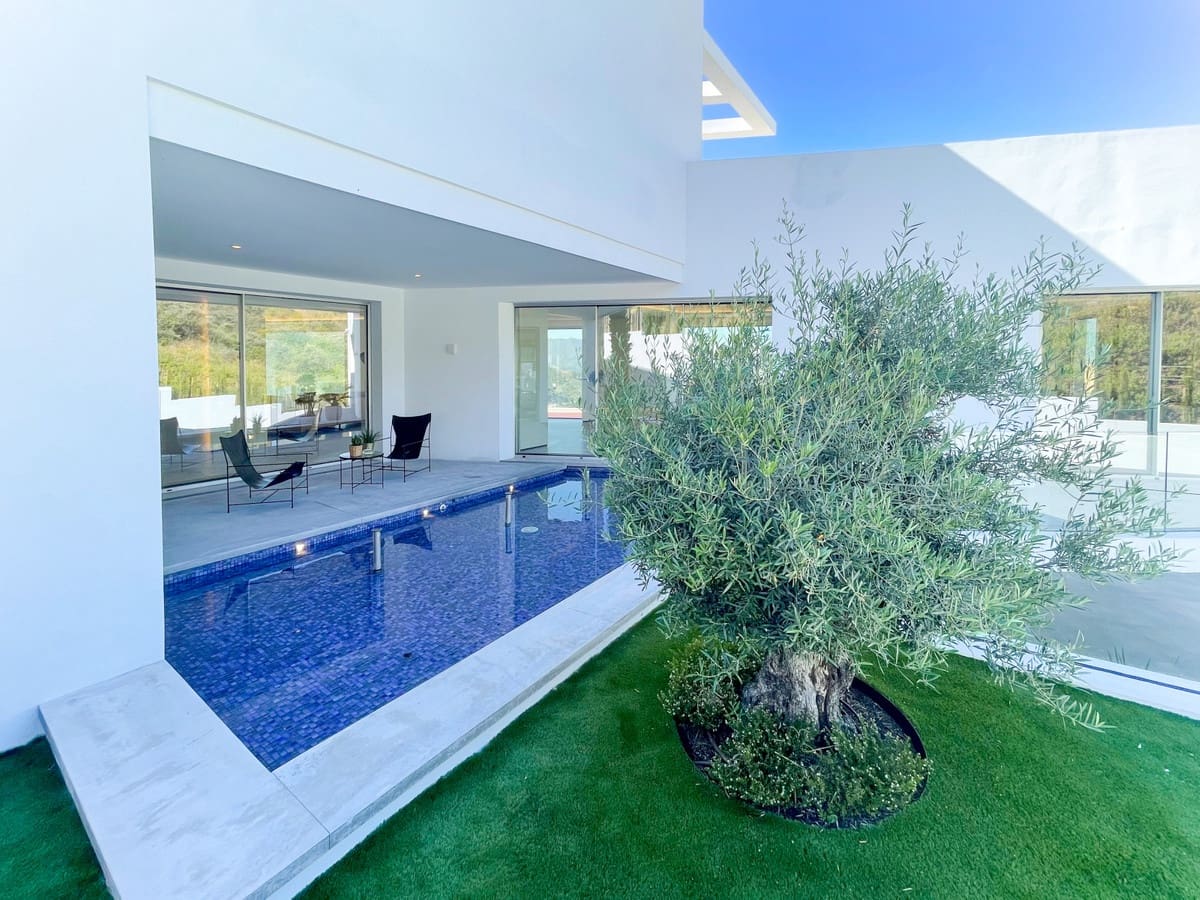 5 chambre Villa/Maison à vendre à La Cala Golf avec piscine garage - 2 450 000 € (Ref: 8326706)