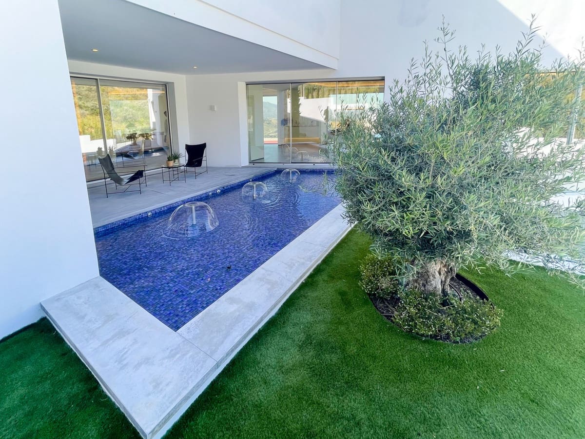 5 chambre Villa/Maison à vendre à La Cala Golf avec piscine garage - 2 450 000 € (Ref: 8326706)