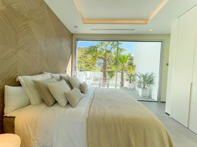 5 soveværelse Villa til salg i La Cala Golf, Mijas med swimmingpool garage - € 2.450.000 (Ref: 8326706)